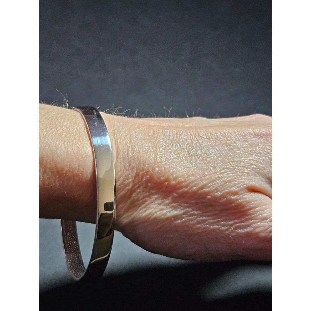 Silver tone bangle bracelet 7.85"